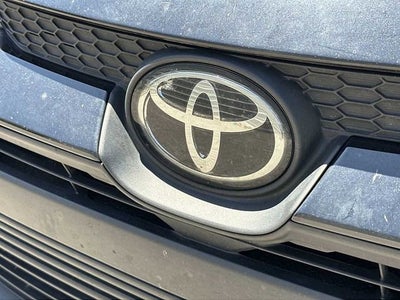 Toyota Corolla LE 2024