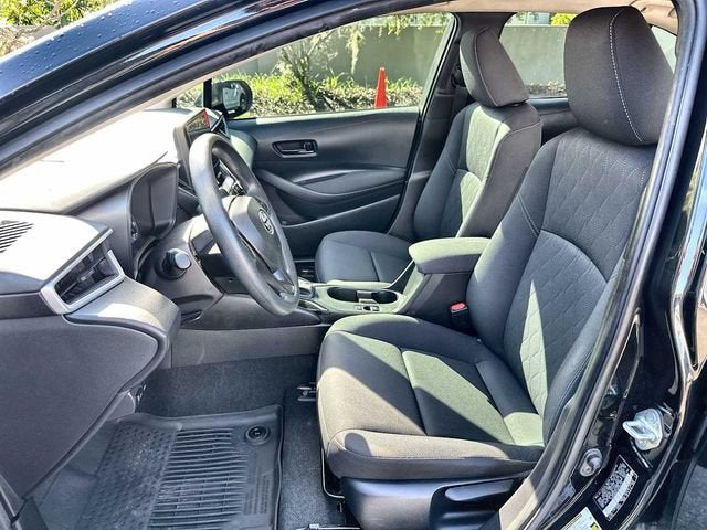 Toyota Corolla LE 2025