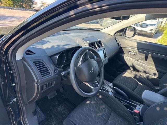 Mitsubishi Outlander Sport S 2024