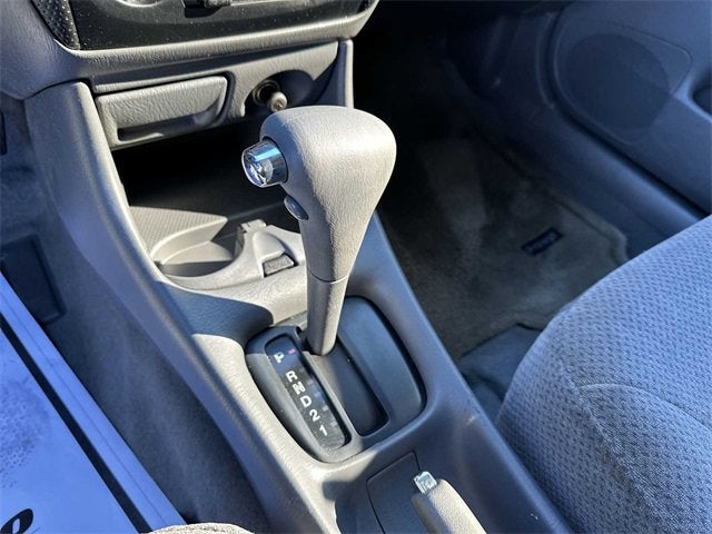 Mazda Protege DX 2000