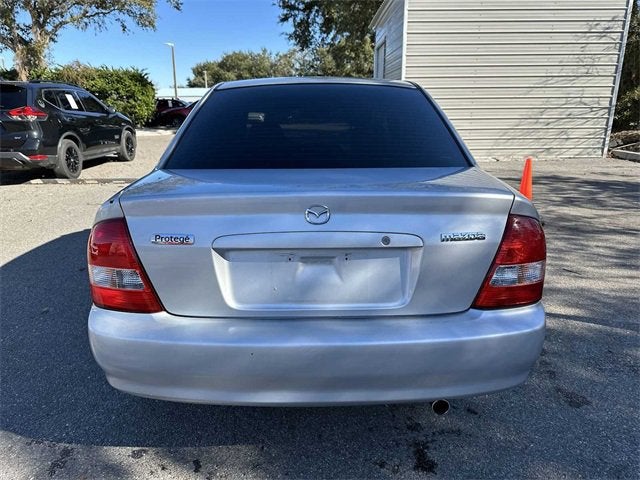 Mazda Protege DX 2000