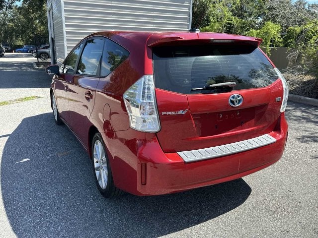 Toyota Prius v Five de 2013