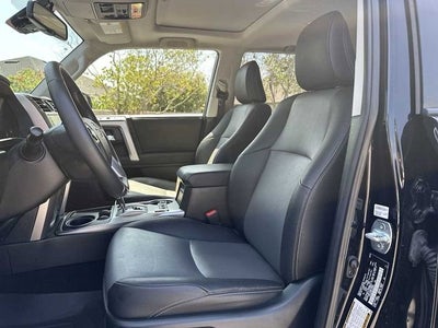 Toyota 4Runner SR5 2020