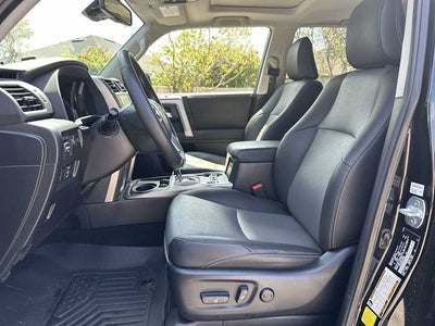 Toyota 4Runner SR5 2020