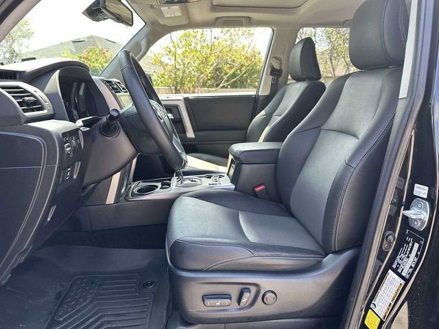 Toyota 4Runner SR5 2020