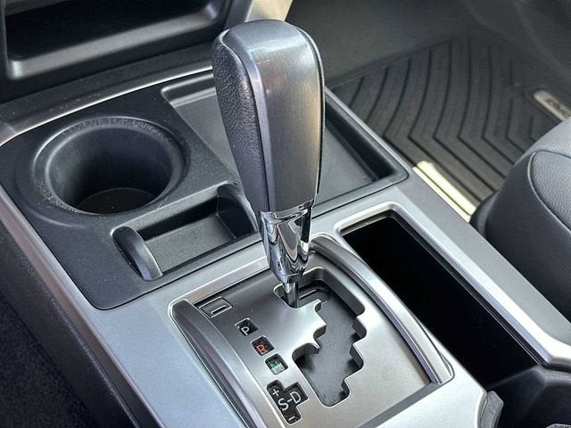 Toyota 4Runner SR5 2020