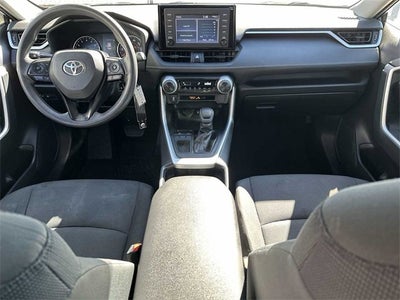 Toyota RAV4 LE 2019