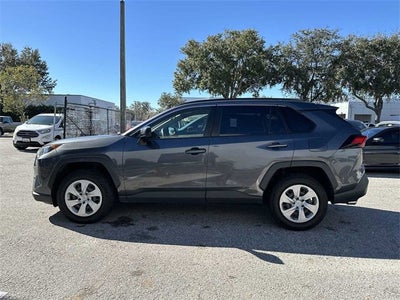 Toyota RAV4 LE 2019