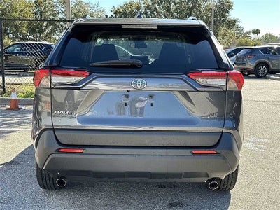 Toyota RAV4 LE 2019