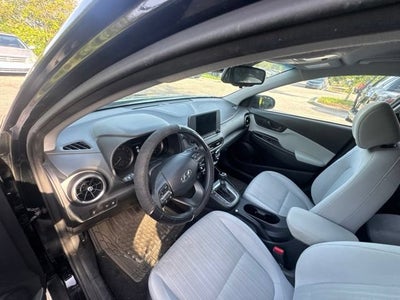 Hyundai Kona SEL 2023
