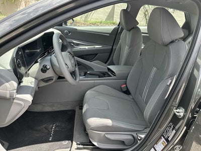 Hyundai Elantra SEL 2024
