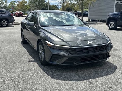 Hyundai Elantra SEL 2024