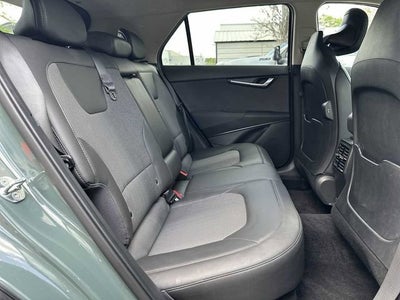 Kia Niro EX Touring 2023