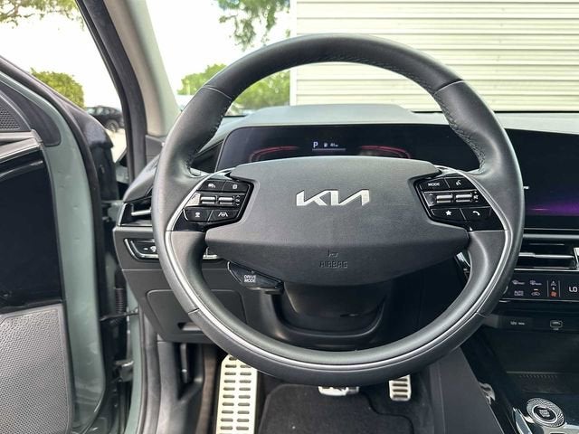 Kia Niro EX Touring 2023