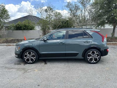 Kia Niro EX Touring 2023