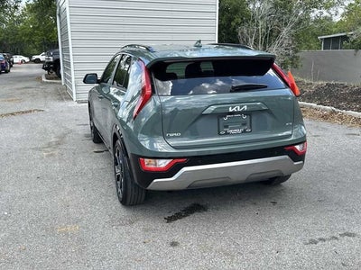 Kia Niro EX Touring 2023