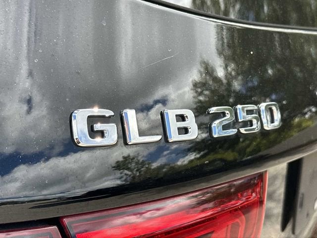 Mercedes-Benz GLB 250 4MATIC® 2023