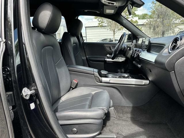 Mercedes-Benz GLB 250 4MATIC® 2023