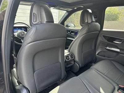 SUV Mercedes-Benz GLC 300 2025