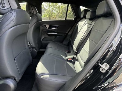 SUV Mercedes-Benz GLC 300 2025