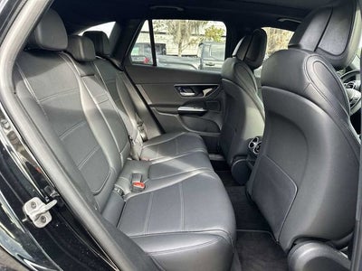 SUV Mercedes-Benz GLC 300 2025