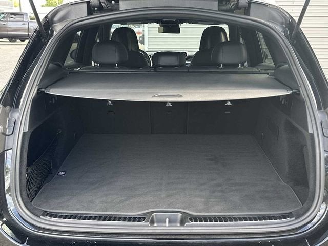 SUV Mercedes-Benz GLC 300 2025