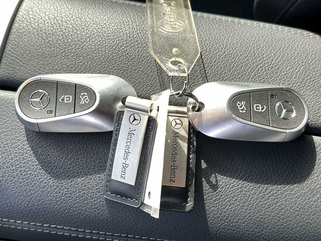 SUV Mercedes-Benz GLC 300 2025