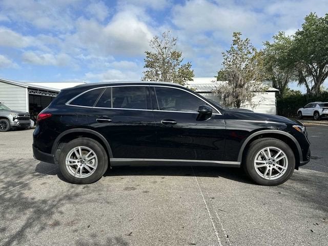 SUV Mercedes-Benz GLC 300 2025