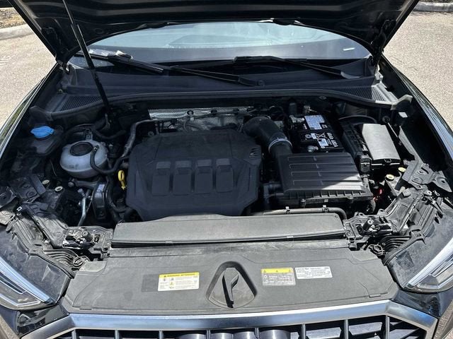 Audi Q3 S line Premium 2024