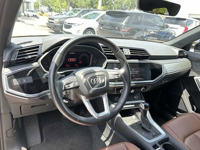 Audi Q3 S line Premium 2024