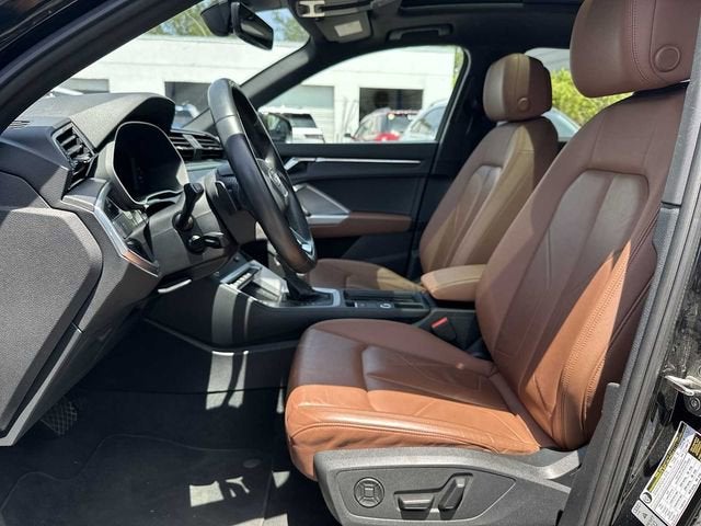 Audi Q3 S line Premium 2024