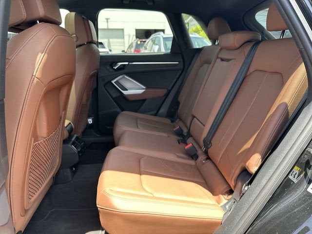 Audi Q3 S line Premium 2024