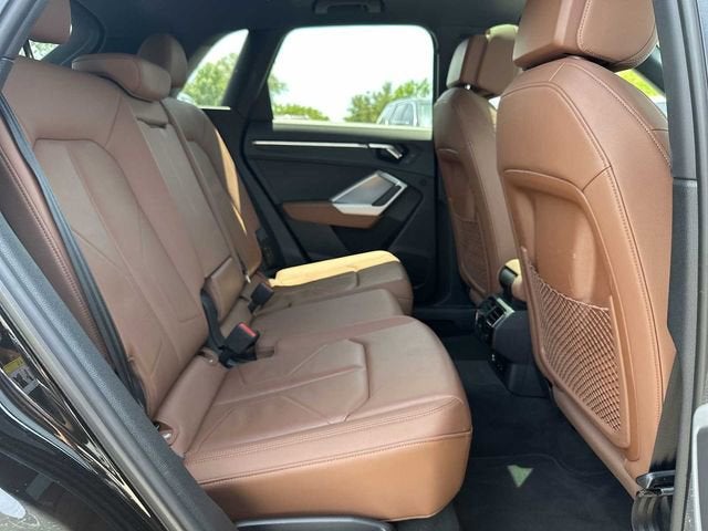 Audi Q3 S line Premium 2024