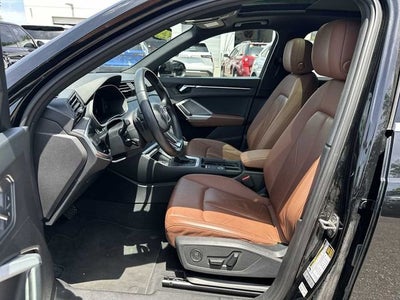 Audi Q3 S line Premium 2024