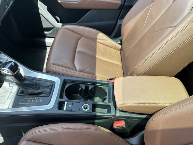 Audi Q3 S line Premium 2024