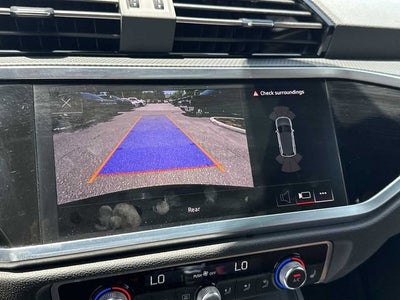 Audi Q3 S line Premium 2024