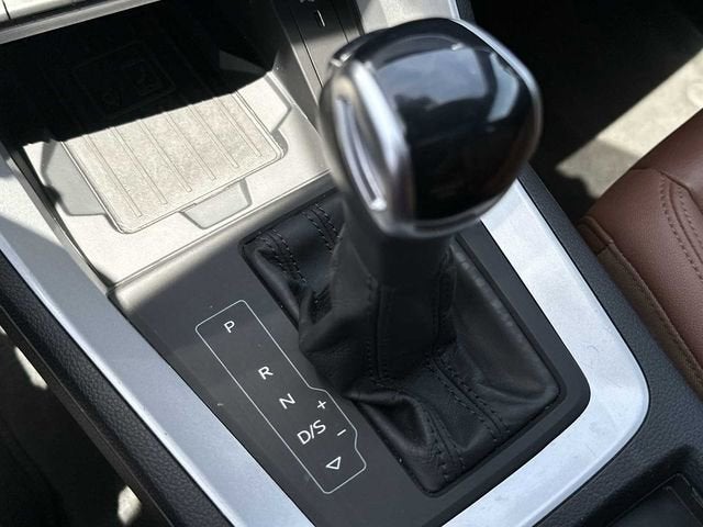 Audi Q3 S line Premium 2024