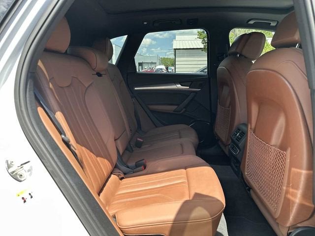 Audi Q5 S line Premium 2025