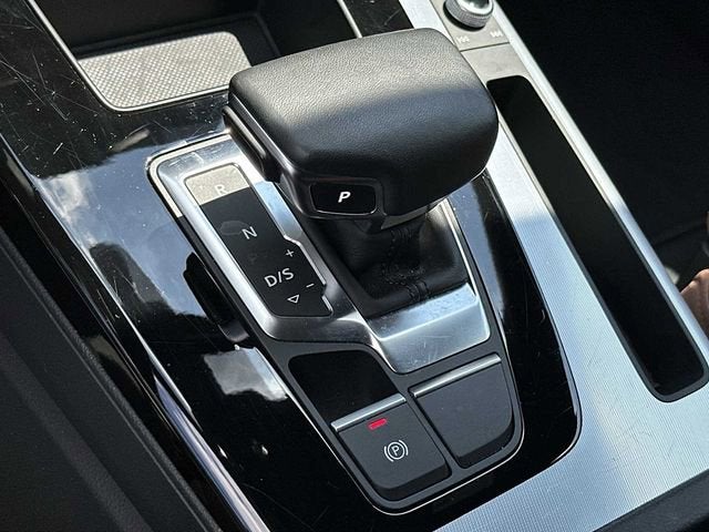 Audi Q5 S line Premium 2025