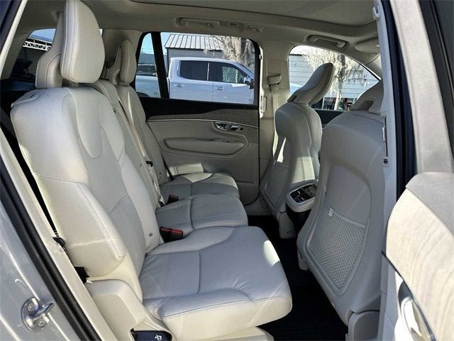 Volvo XC90 Plus 2025