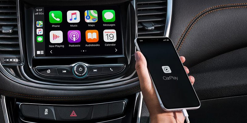 Pantalla interior Trax 2024